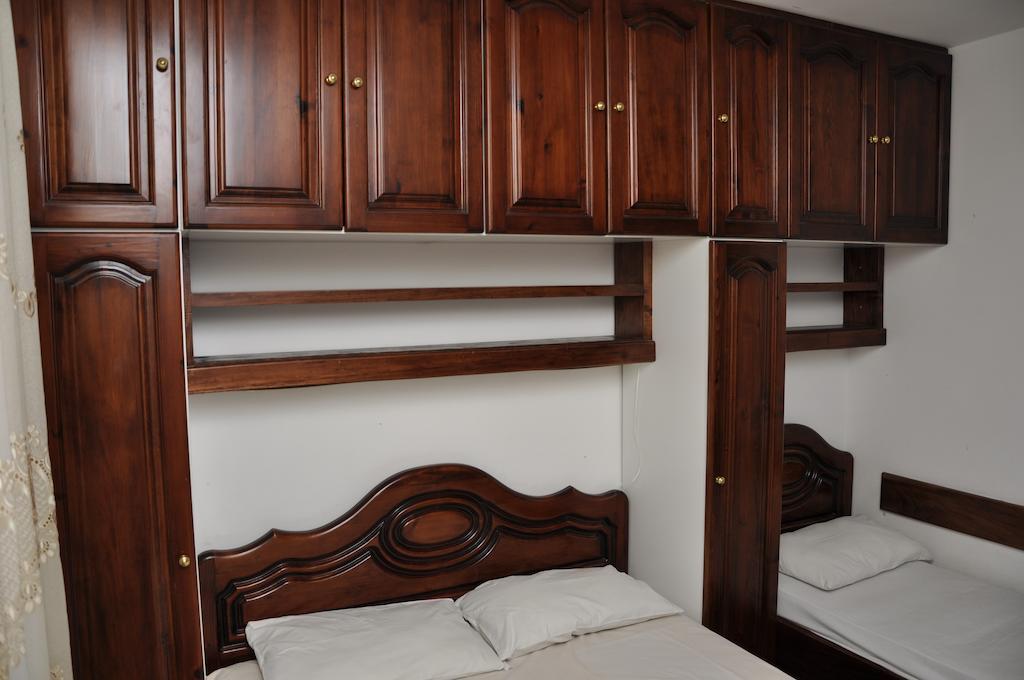Rooms & Apartments Anka Bar Room photo